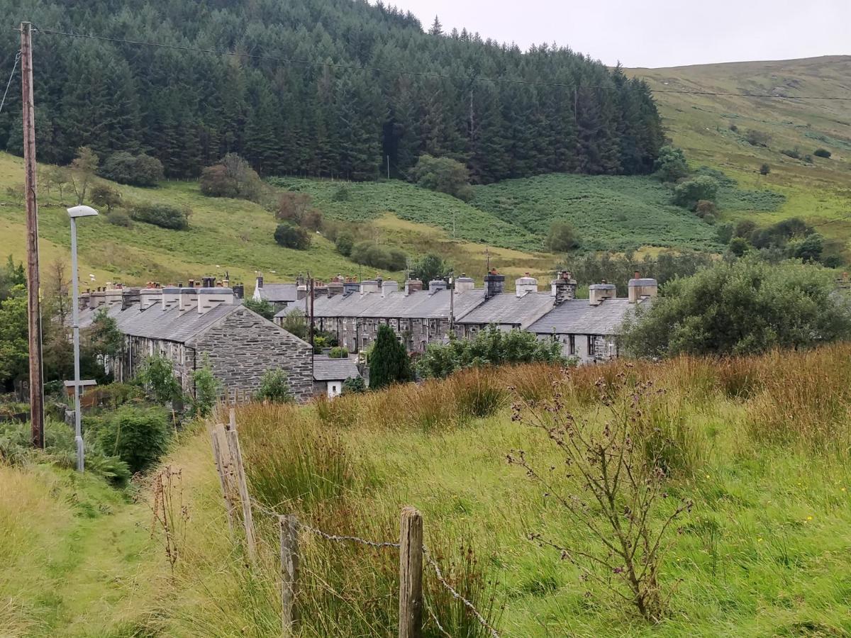 Pen Y Cwm Villa Penmachno Buitenkant foto